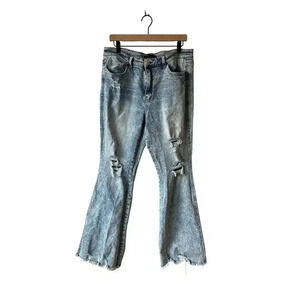 Flying Monkey Women’s Mid Rise Flare Jeans Size 33